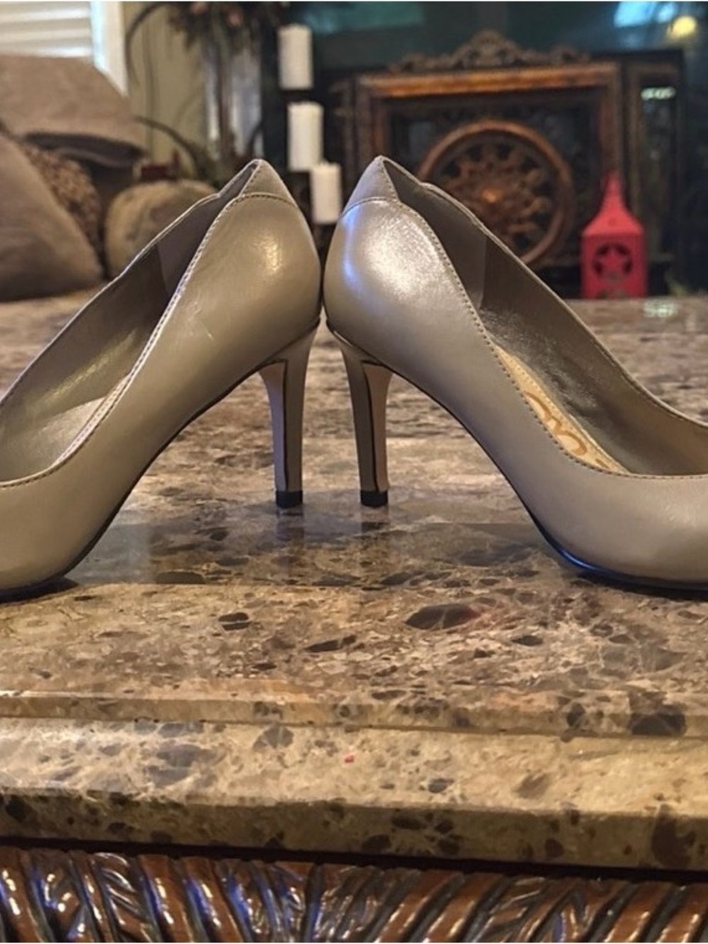Sam Edelman Hazel Pointed Toe Pumps. - Picture 4 of 8